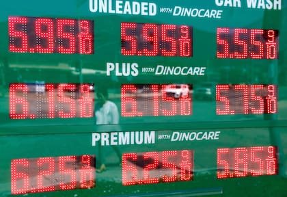 Los precios del combustible siguen disparándose en Estados Unidos