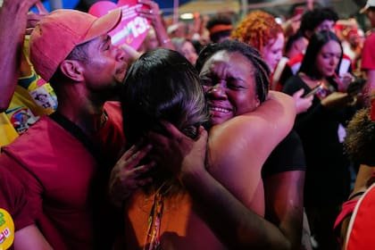 Emoción entre los seguidores de Lula en Río