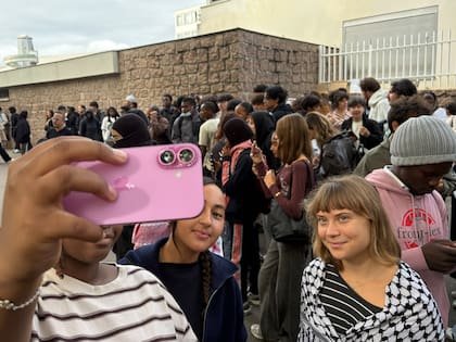 Greta Thunberg en las protestas en París el martes